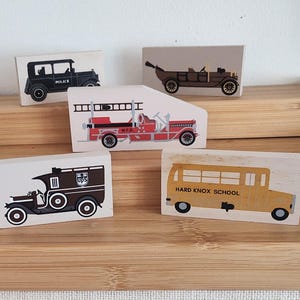 The Cat's Meow, Wood Shelf Sitters, Accessories - Vintage and Antique Cars and Other Vehicles
