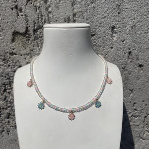 Daisy necklace
