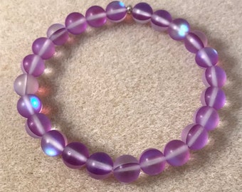 Purple Iridescent Glass Bracelet, 8mm Matte Frosted Glass Beaded Stretch Bracelet, Mystic Aura Aurora Borealis Holograph Frosted Finish