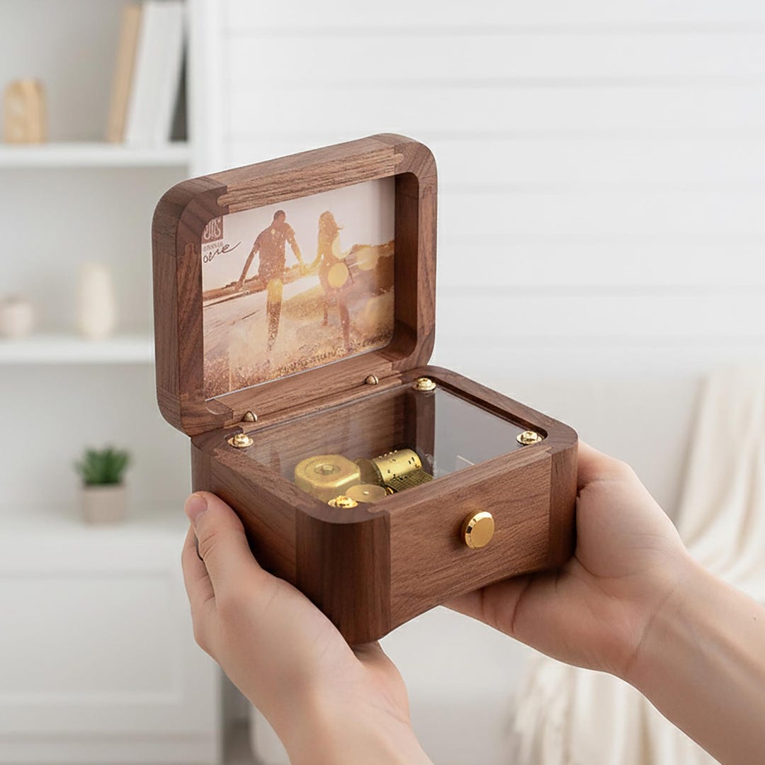 Personalized Wooden Music Box – Custom Engraved Name or Photo, Romantic ...