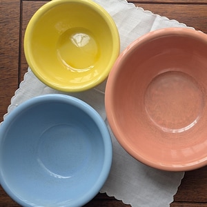 RARE Shawnee Pottery Plain Ribbed Mixing Bowls Set of 3 | 5” Yellow 6” Blue 7” Pink | Nested | Ohio Pottery | 1930s