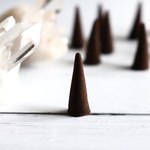 Copal incense cones (20 pack), Altar offering, Meditation, Purification, Cleansing