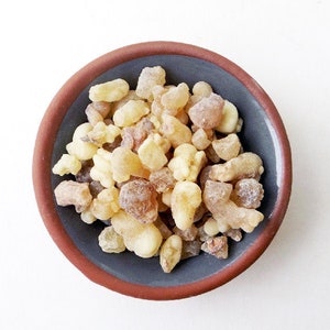 Frankincense Resin Incense 1oz | Natural Ritual & Meditation Resin