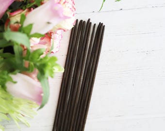 Evening Rose Incense Sticks: Warm Floral Aroma, Relaxing Fragrance