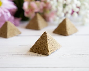 Palo Santo Cinnamon Incense Pyramids (4 pack), Clearing, Cleansing, Good Vibes, Meditation, Yoga, Gift Idea, Sacred Space