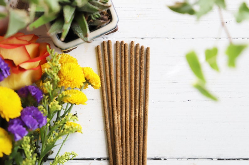 White Sage & Mugwort incense sticks
