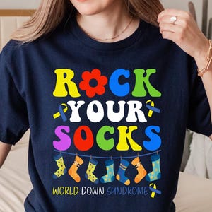 Maglietta Rock Your Socks, Maglietta per la Giornata mondiale della sindrome di Down, Maglietta per la consapevolezza della sindrome di Down, Maglietta per la Giornata mondiale della sindrome di Down, Maglietta per bambini con sindrome di Down