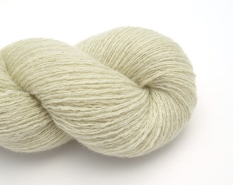 Reclaimed Cashmere Yarn, Heavy Lace Weight, Pale Green Gray, Lot 080623