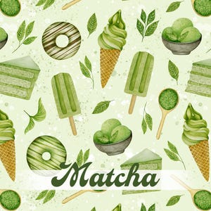 Könnte beinhalten: Ein hellgrünes Aquarellmuster mit Matcha-Desserts. Das Design umfasst Eistüten, Eis am Stiel, Donuts, Kuchenstücke und Matcha-Pulver in Holzlöffeln sowie grüne Blätter. Das Wort "Matcha" ist in dunkler grüner Schrift geschrieben.