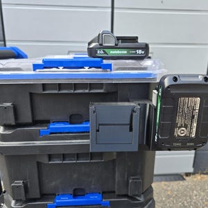 Metabo HPT dual battery mount for Kobalt Casestack system