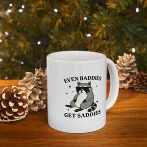 Taza de cerámica con diseño de mapache, divertida taza de café con animales del bosque, adorable taza de bebida con temática de vida silvestre, regalo para amantes de la naturaleza, dibujos animados