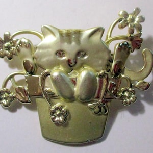 Vintage Pin AJC-Cat- Kitty Cat-Novelty-Brooch-Unique gift Collecitble -made in USA