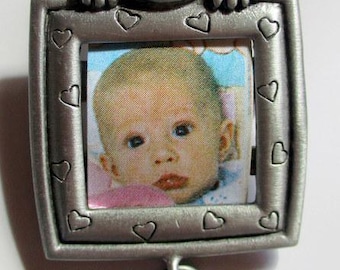 Vintage JJ  Photo Frame-Baby  Brooch Pin- Grandma Gift – Silver Tone Metal -Made in USA