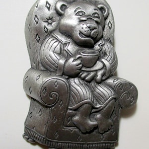 Vintage JJ pin, Cute Mama Bear, Unique gift- Jonette Jewelry brooch, Made in USA