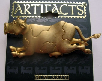 JJ Jonette Pin- Cow jumps over the Moon-Unique gift collectible- made in USA