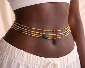 Luxe veelkleurige taillekralen | Handgemaakte Afrikaanse taillekralen | Verstelbare bodysieraden | Tailleketting met kristallen kralen | Cadeau voor haar