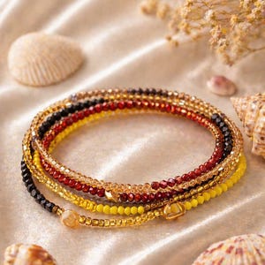 Gold Black & Amber Layered Fußkettchen Set | Handgefertigte Perlen Fußkettchen | Stapelbarer Boho Strandschmuck | Perlen-Fußkettchen mit verstellbarer Taille