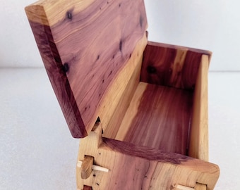 Handcrafted Medieval Keepsake Box | Atmospheric Castlecore Decor | Dark Academia Jewelry Chest | Old World Storage