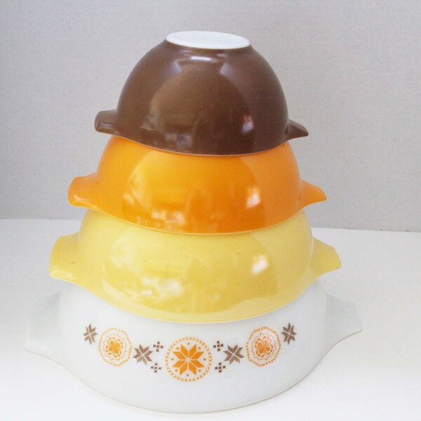 Pyrex Town and Country Cinderella Mixing Bowl Nesting Set