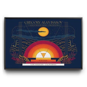 Op de afbeelding: Een rechthoekige concertposter voor Gregory Alan Isakov met het Hollywood Bowl Orchestra. Het donkerblauwe ontwerp bevat een gele zon, een rode en oranje halve cirkel en de tekst 9-20-2026, Hollywood Bowl, Los Angeles, California.