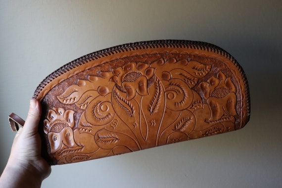 Vintage 70's Tooled Leather Clutch Large Tan Leath