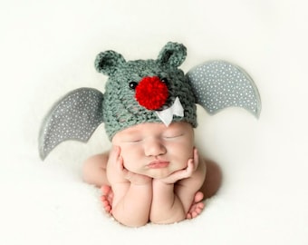 Crochet Bat Hat, Halloween Costume, Newborn to Six Months, Photo Props,  Holiday Hat, Flying Bat Hat with Wings, Button Eyes, Baby Hat