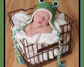 Newborn Frog Hat and Diaper Cover