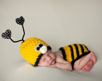 Bumble Bee Hat with Antennae and Diaper Cover, Newborn Photo Prop