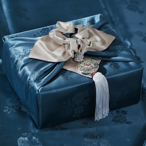 Luxury Yangdan Bojagi | Reusable Korean Gift Wrap | Eco-Friendly Fabric Packaging | Floral Double Sided