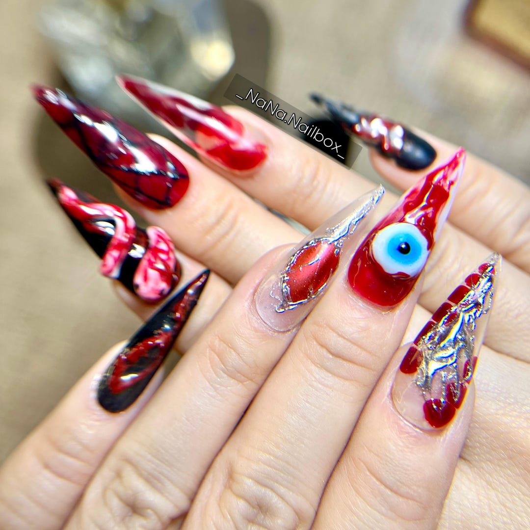 Halloween Gothic Press-on Nails: Red & Black Handmade Gel Nail Set
