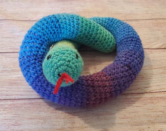 Serpiente de crochet, juguete, crochet, hecho a mano