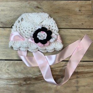 Crochet 6 month baby hat, crochet baby girl hat, baby bonnet hat photo prop baby shower gift, ready to ship