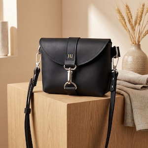 Personalized leather crossbody bag, Leather crossbody purse women,Small leather crossbody bag,Custom leather shoulder bag,Handmade crossbody