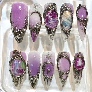 Uñas postizas Galaxia Púrpura / Uñas postizas con marco plateado celestial de cristal amatista