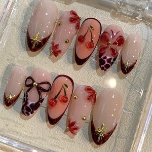 Kirsche Bogen Drücken Sie auf die Nägel | Elegantes 3D Red Nail Art Set