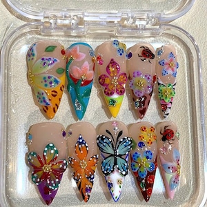 Hand-Painted Butterfly & Floral Press On Nails – 3D Colorful Garden Nail Art – Spring Nature Inspired Nail Set – Handmade Reusable Tips