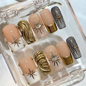 Uñas postizas doradas cromadas – Estrella metálica 3D, glamour cósmico