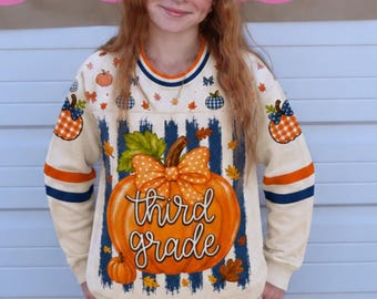 Maglione a maglia personalizzato con zucca, maglione personalizzato per la scuola materna/asilo, simpatico regalo autunnale per il ritorno a scuola