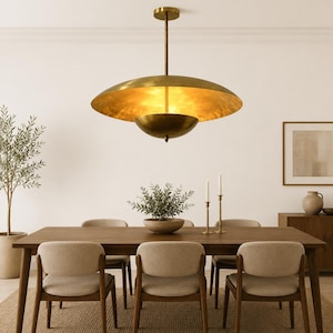Lampadario a disco in ottone italiano / Lampada a sospensione in stile Mid-Century Modern / Plafoniera Stilnovo