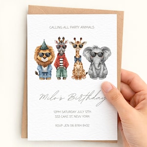 Może przedstawiać: Zaproszenie urodzinowe z ilustracjami lwa, zebry, żyrafy i słonia, wszyscy w okularach przeciwsłonecznych. Tekst brzmi "Calling All Party Animals" i "Milo's Birthday". Zaproszenie jest w brązowej kopercie.