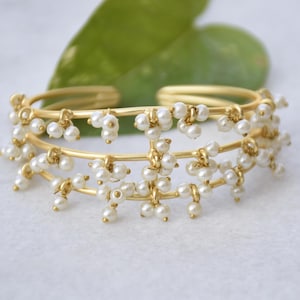 Pulseira de Pérolas | Bracelete Boho de Pérolas | Joia de Noiva Banhada a Ouro 18K | Bracelete Cascata Marcante | Presente Romântico para Madrinhas de Casamento