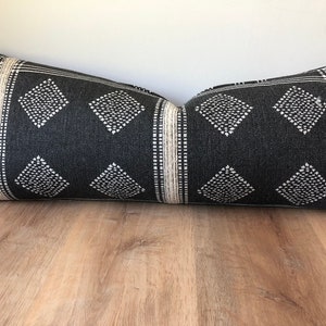 Funda de almohada moderna, estilo bohemio, tribal, de tela de diseño de alta gama, con textura natural en negro y varios tamaños, funda de almohada estilo europeo, extra larga, para uso en la zona lumbar y en exteriores.