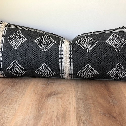 Tissu design haut de gamme boho tribal moderne taie d'oreiller noir naturel plusieurs tailles texture jeté euro taie d'oreiller lombaire extra longue extérieur