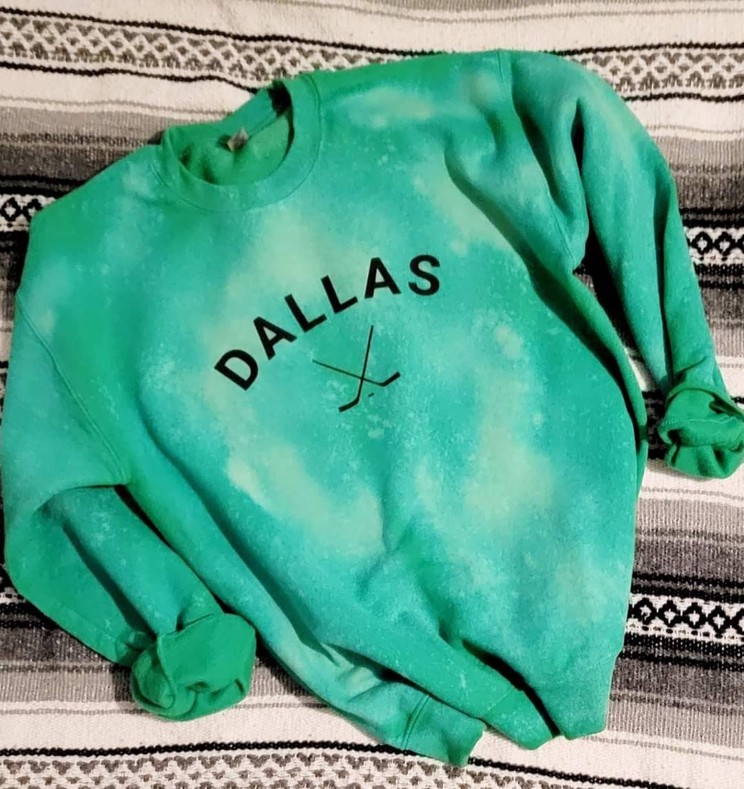 Dallas Stars, NHL One of a KIND Vintage Sweatshirt with Crystal Stars Design
