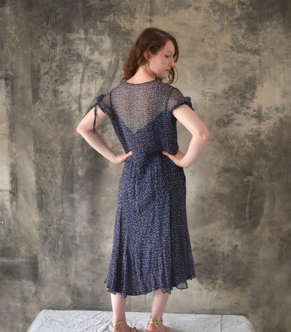 1920s / 1930s Navy Sheer Silk Print Dress - image 3