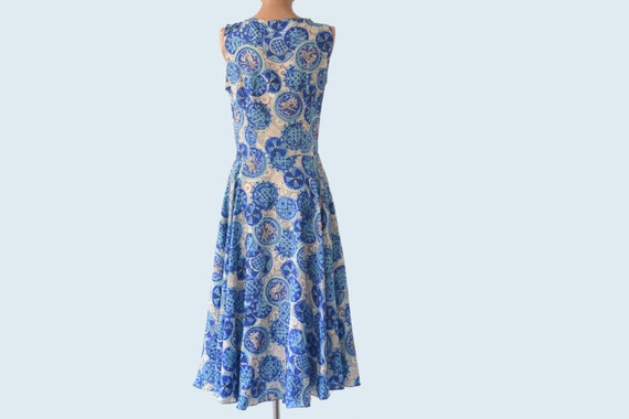 1950s Blue Silk Print Dress size XS - image 2