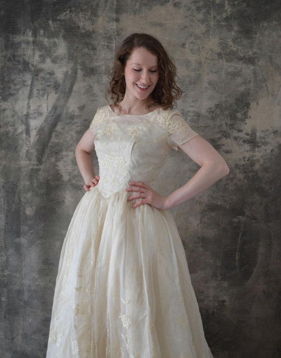 1960s Ivory Organza Wedding Gown