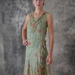 1920s Flapper Dress pale Green Poppy Floral