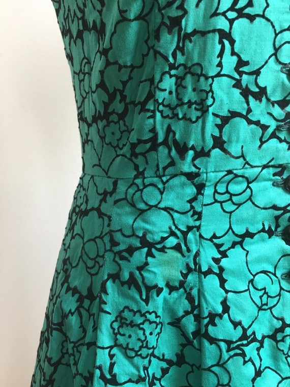 1950s Hand Made Teal and Velvet Party Dress - image 4