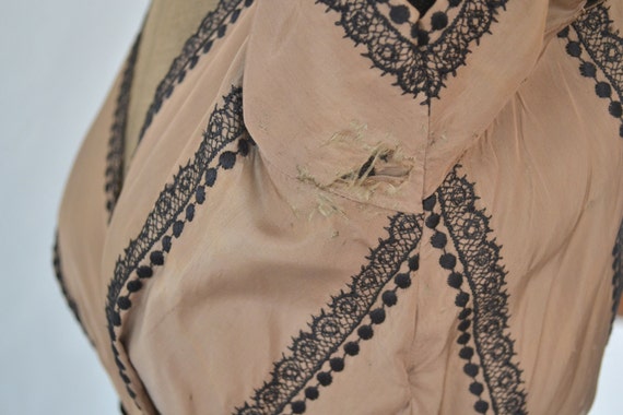 1950s Brown Satin and Embroidered Lace Dress size… - image 4